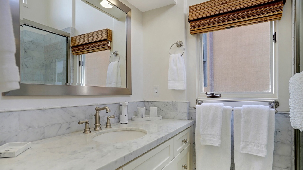 Photo of Bathroom in South Mission Beach