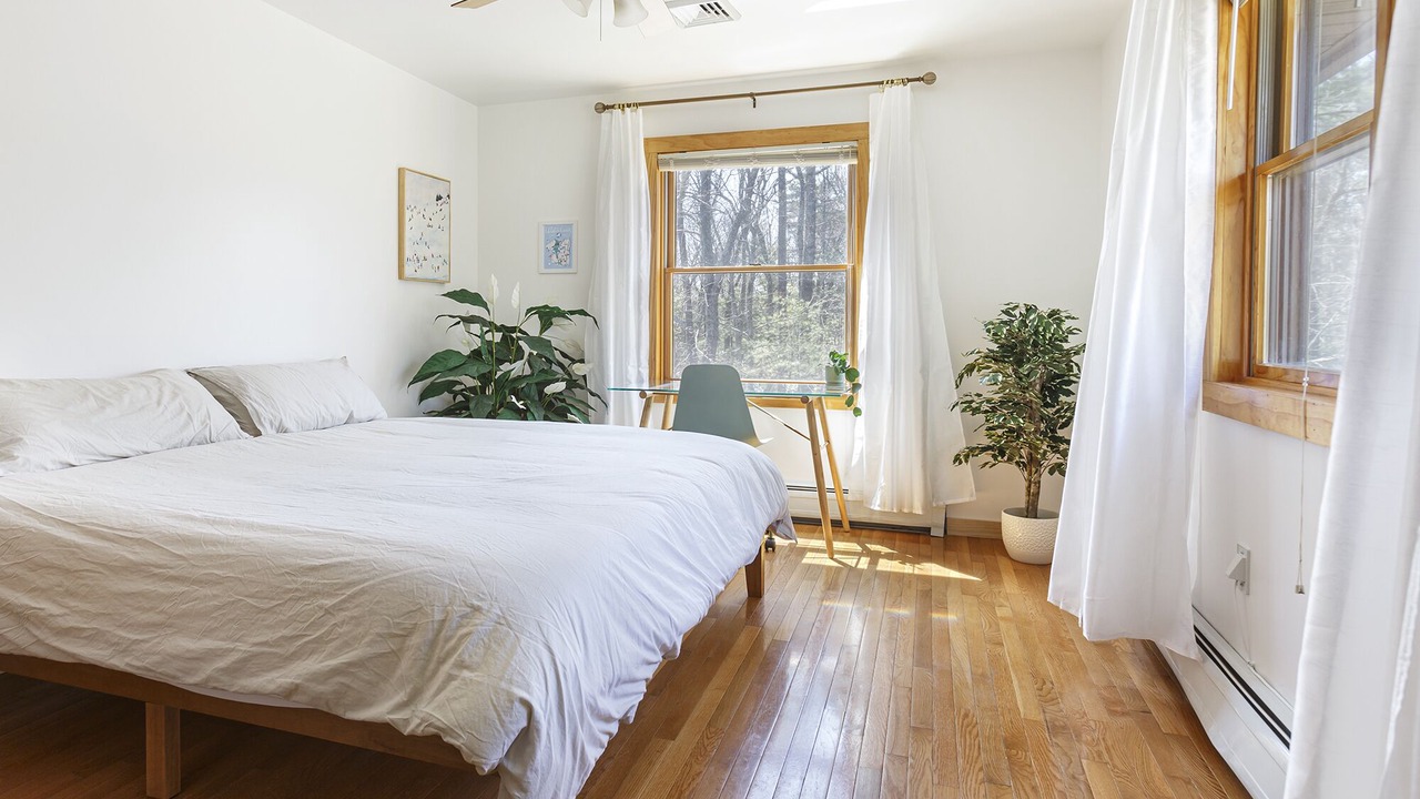 Photo of Bedroom in Mount Marion