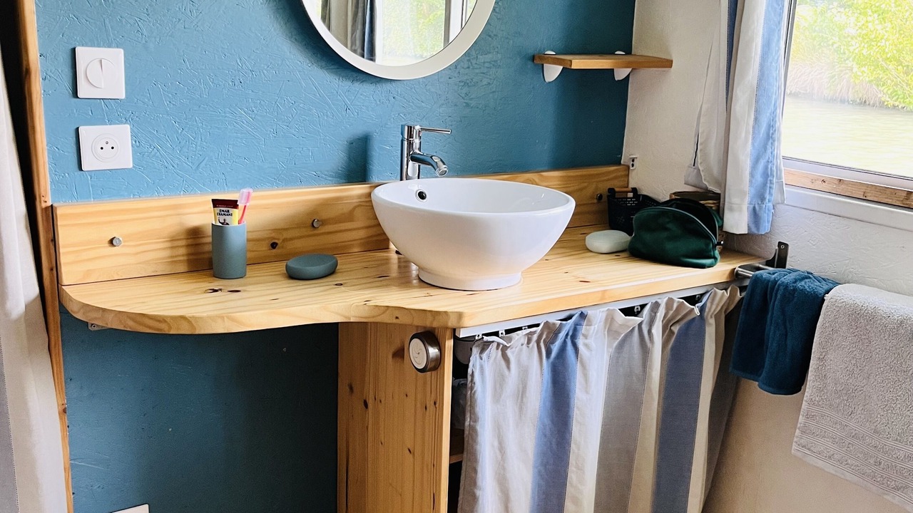 Photo of Bathroom in Mas-Saintes-Puelles