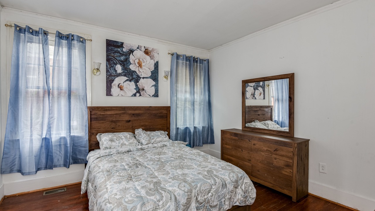 Photo of Bedroom in Summerville