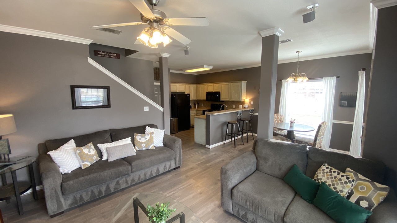 Photo of Livingroom in College Station