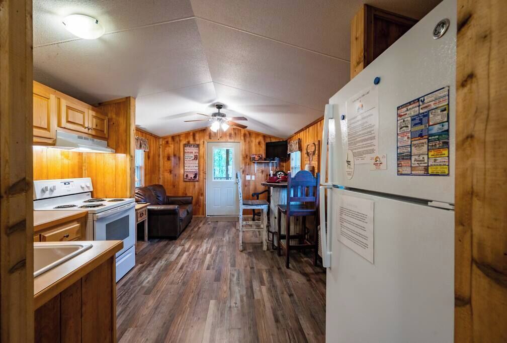 Photo of Others in Broken Bow
