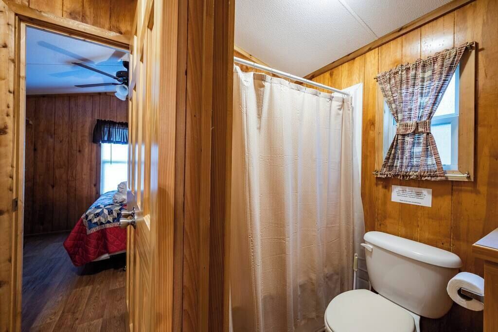 Photo of Bathroom in Broken Bow