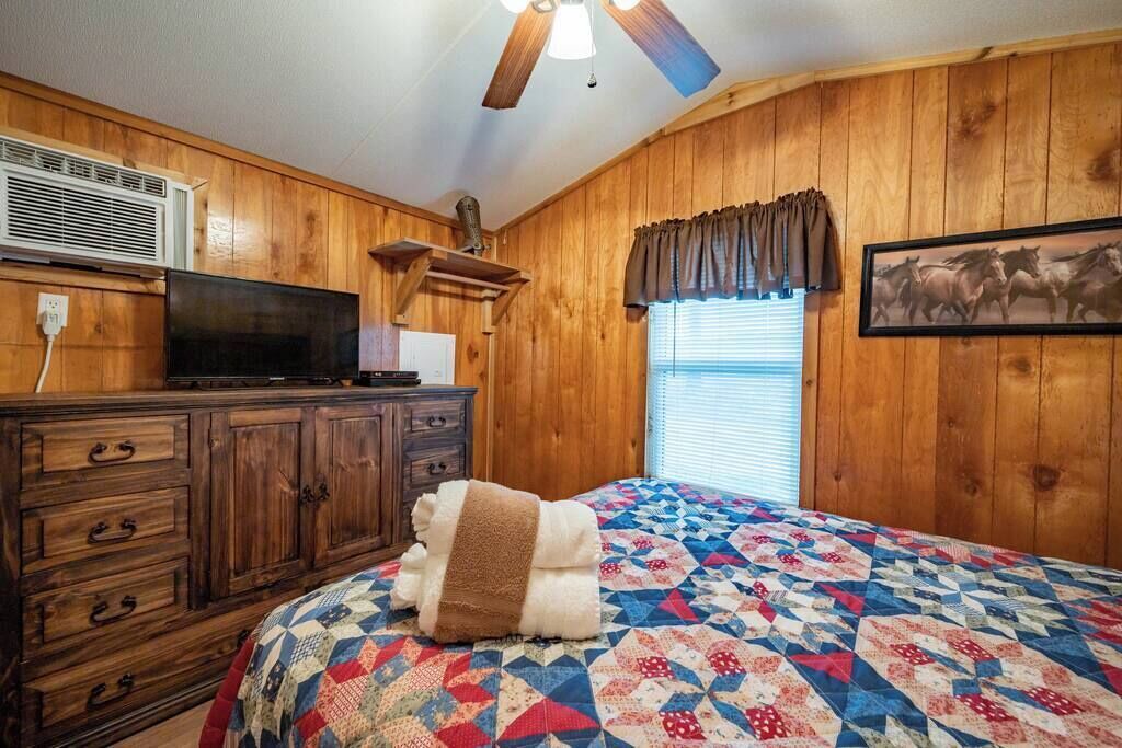 Photo of Bedroom in Broken Bow