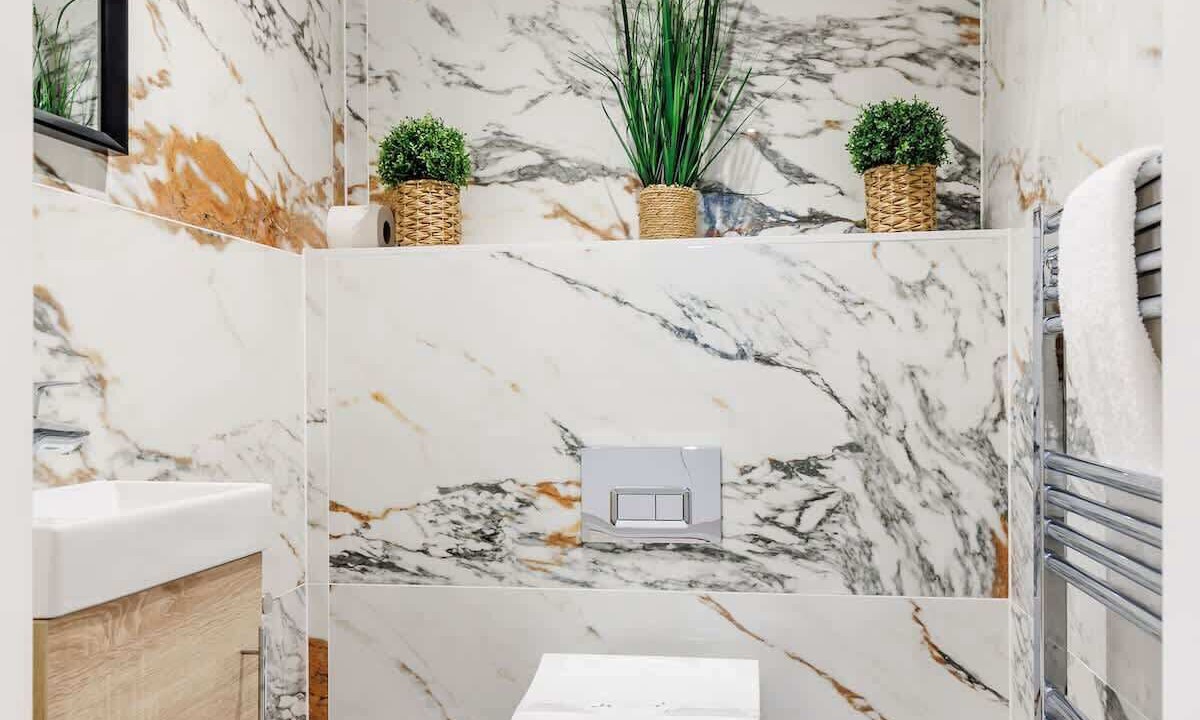 Photo of Bathroom in Corfe Castle