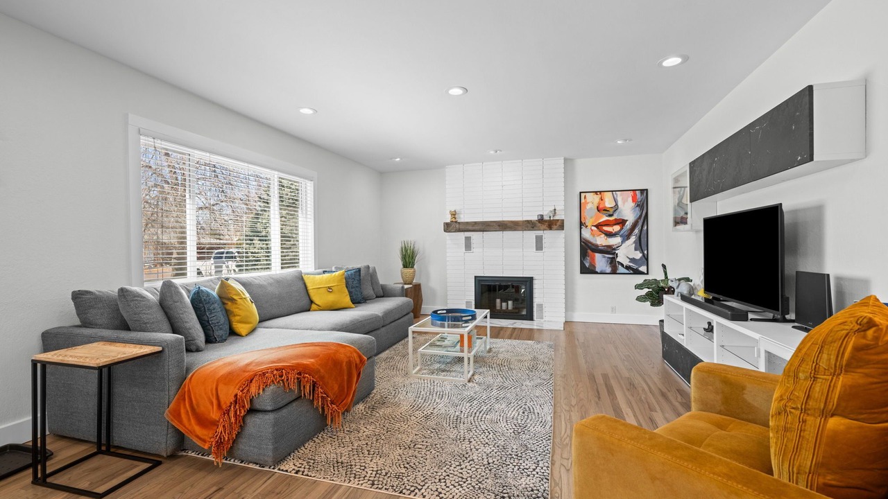 Photo of Livingroom in Littleton