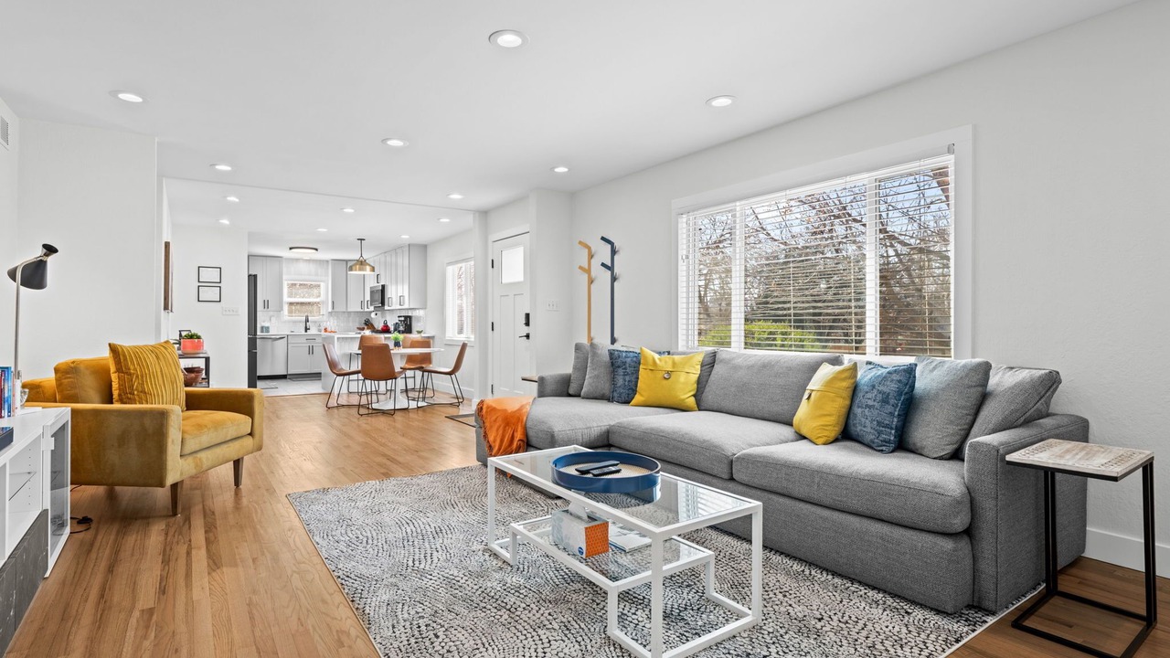 Photo of Livingroom in Littleton