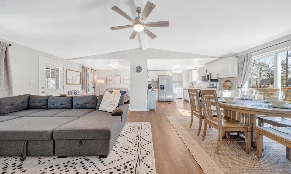 Photo of Livingroom in Huddleston