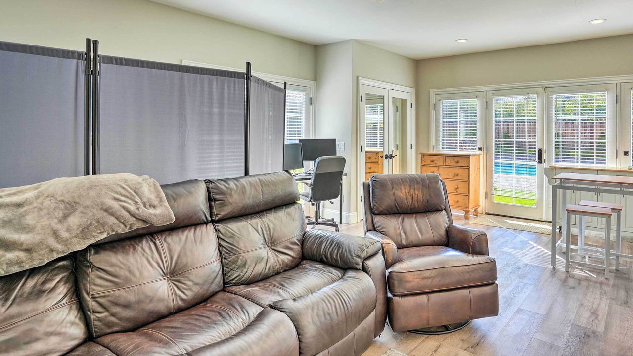 Photo of Others in Pleasant Hill