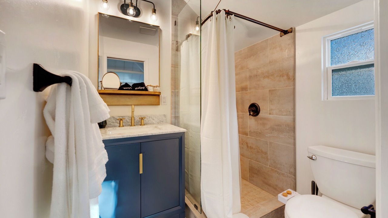 Photo of Bathroom in West Junior College