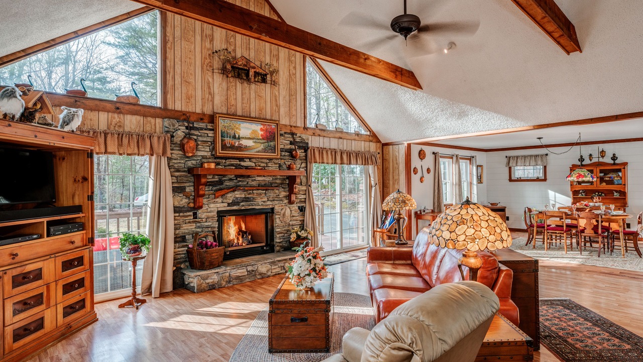 Photo of Livingroom in Sky Valley
