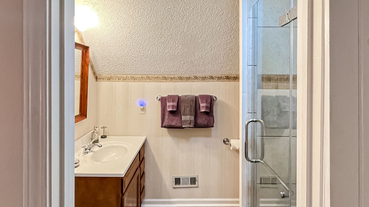 Photo of Bathroom in Sky Valley