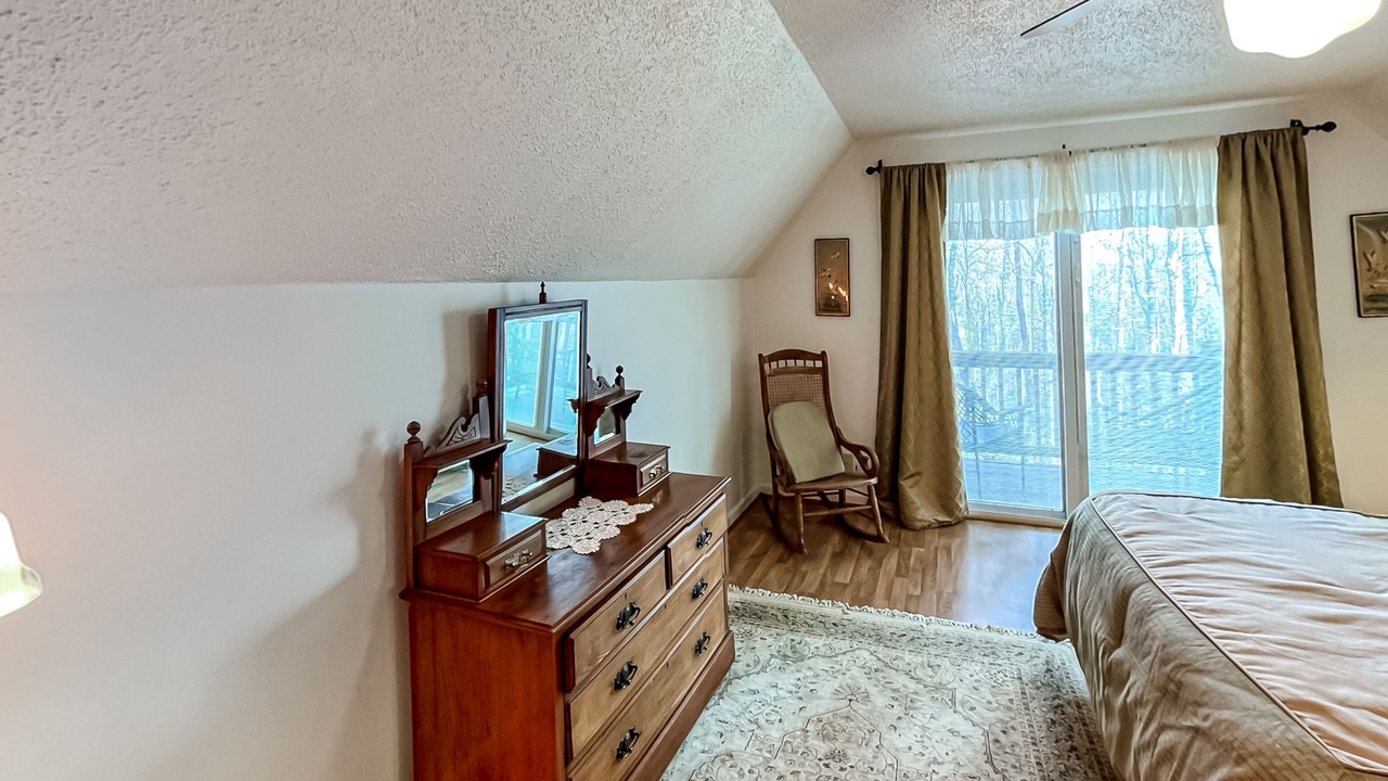 Photo of Bedroom in Sky Valley