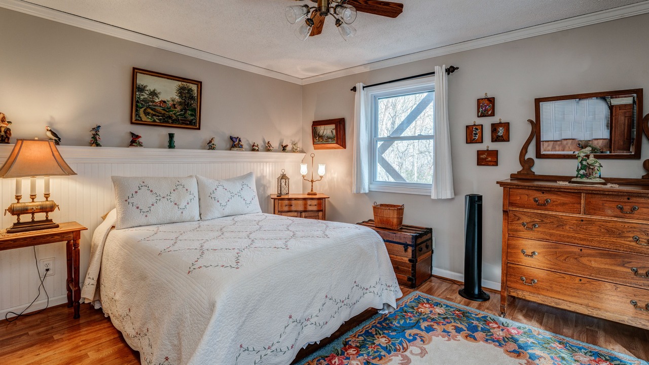 Photo of Bedroom in Sky Valley