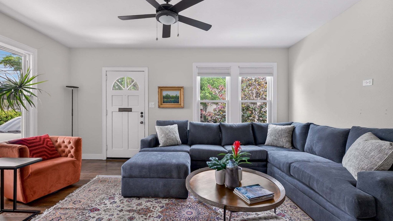 Photo of Livingroom in Clarksville