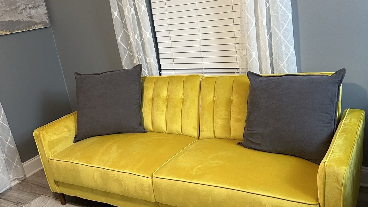 Photo of Livingroom in Kenner - Louis Armstrong International Airport
