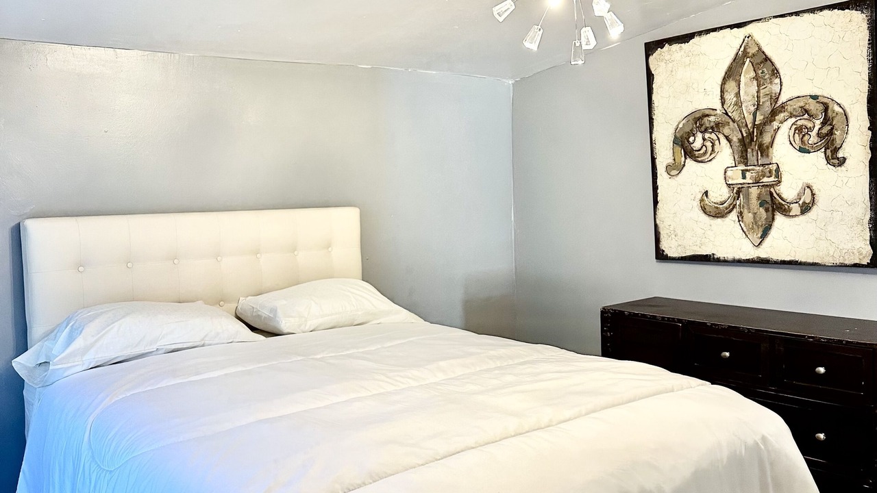 Photo of Bedroom in Kenner - Louis Armstrong International Airport