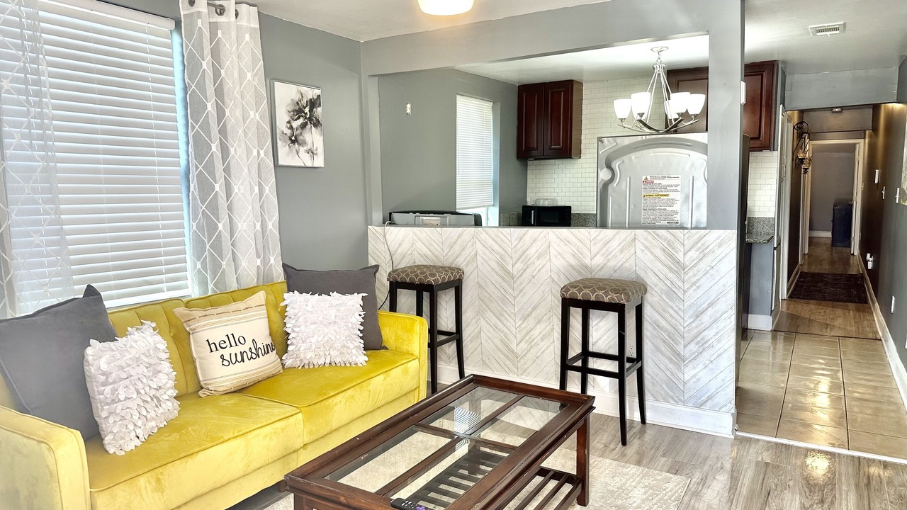 Photo of Livingroom in Kenner - Louis Armstrong International Airport