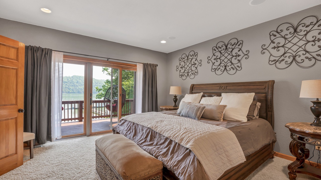 Photo of Bedroom in Roach