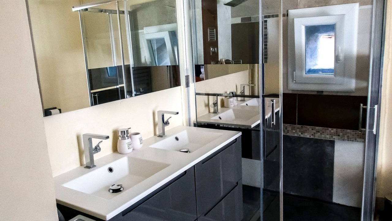 Photo of Bathroom in Bedarieux