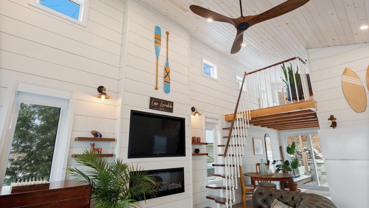 Photo of Livingroom in Turkey Point