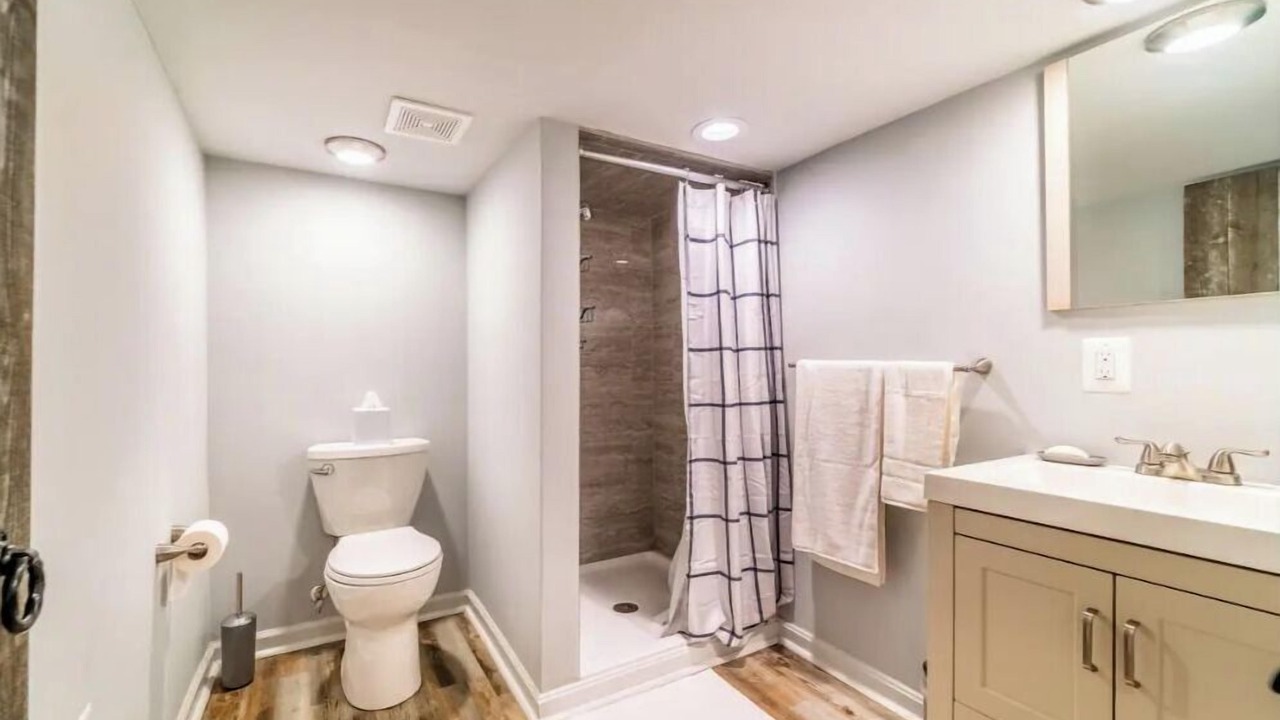 Photo of Bathroom in Downtown Baltimore