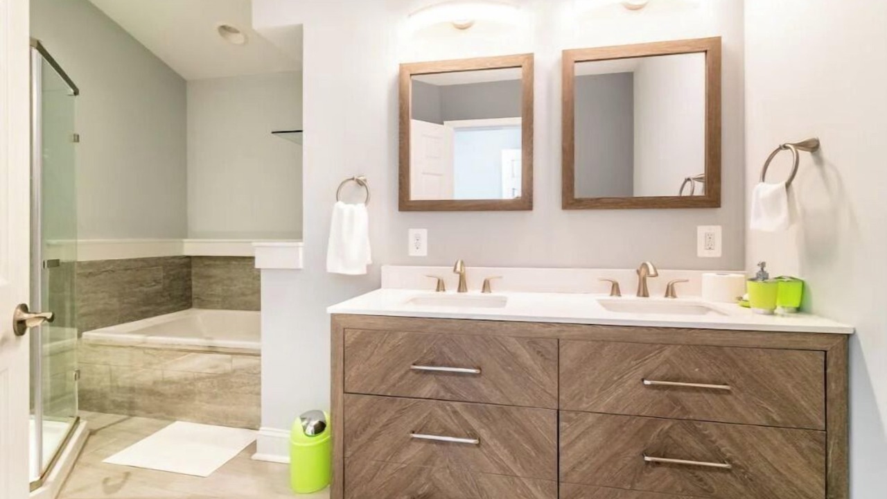 Photo of Bathroom in Downtown Baltimore