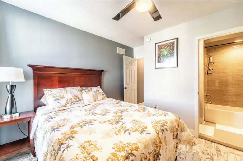 Photo of Bedroom in Downtown Baltimore
