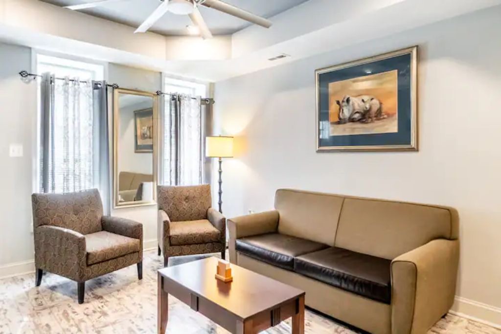 Photo of Livingroom in Downtown Baltimore