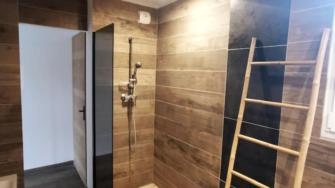 Photo of Bathroom in Callas