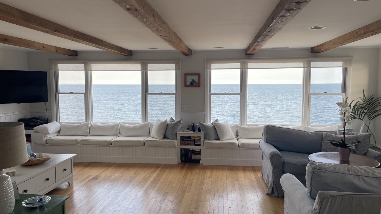 Photo of Livingroom in Brant Rock