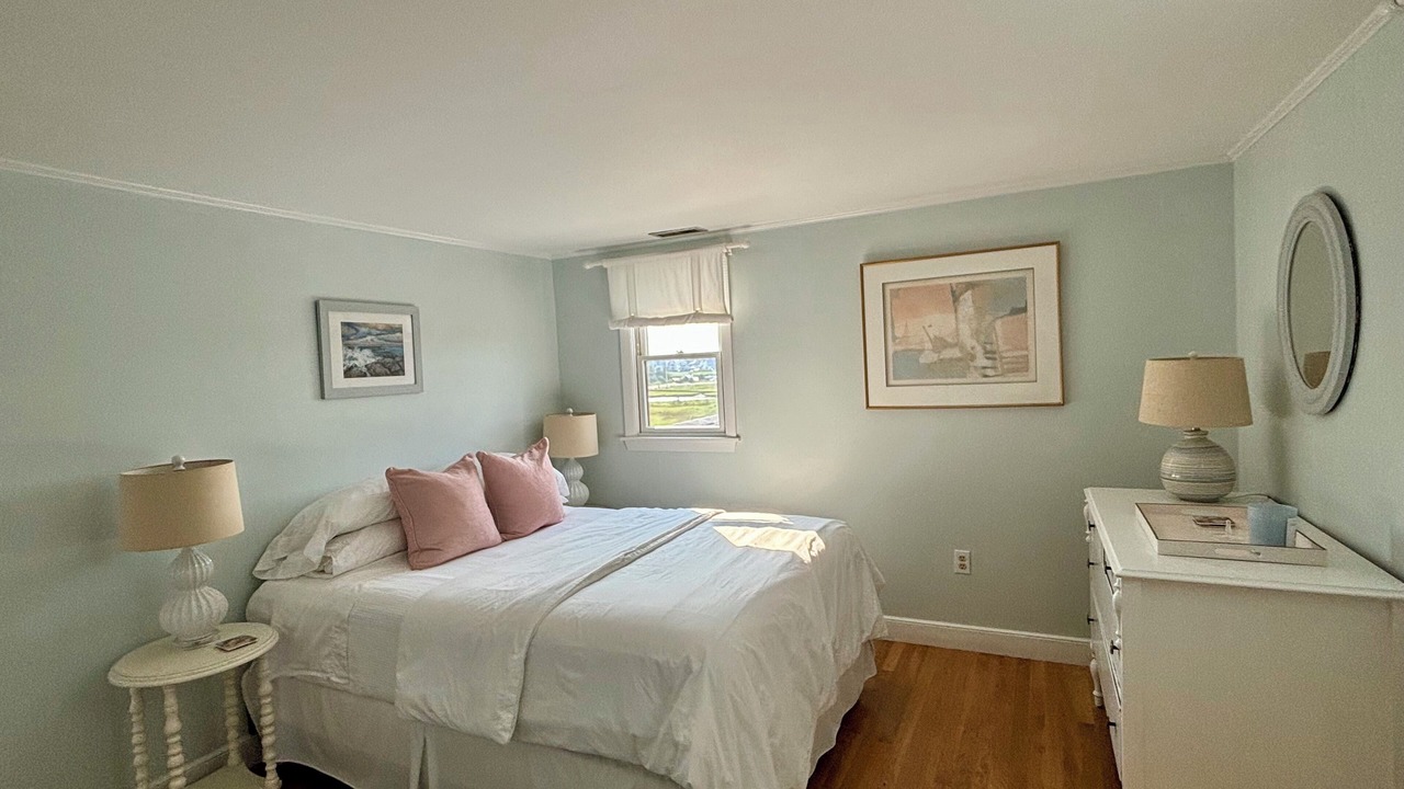 Photo of Bedroom in Brant Rock