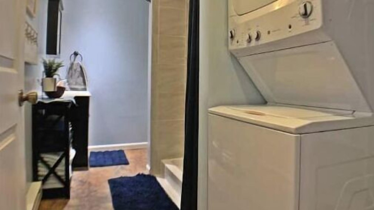 Photo of Others in Howard