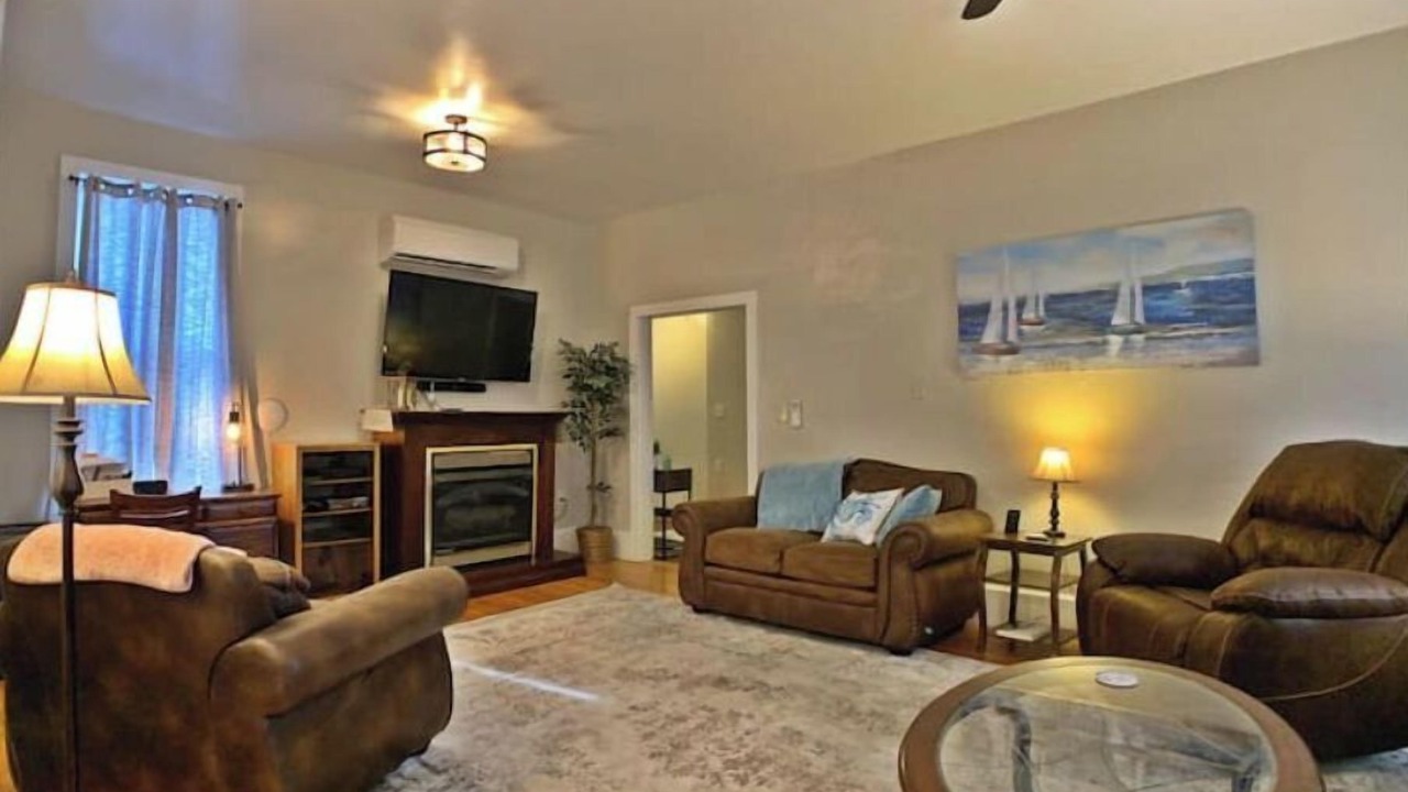 Photo of Livingroom in Howard