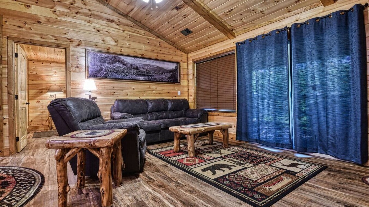Photo of Livingroom in Cosby
