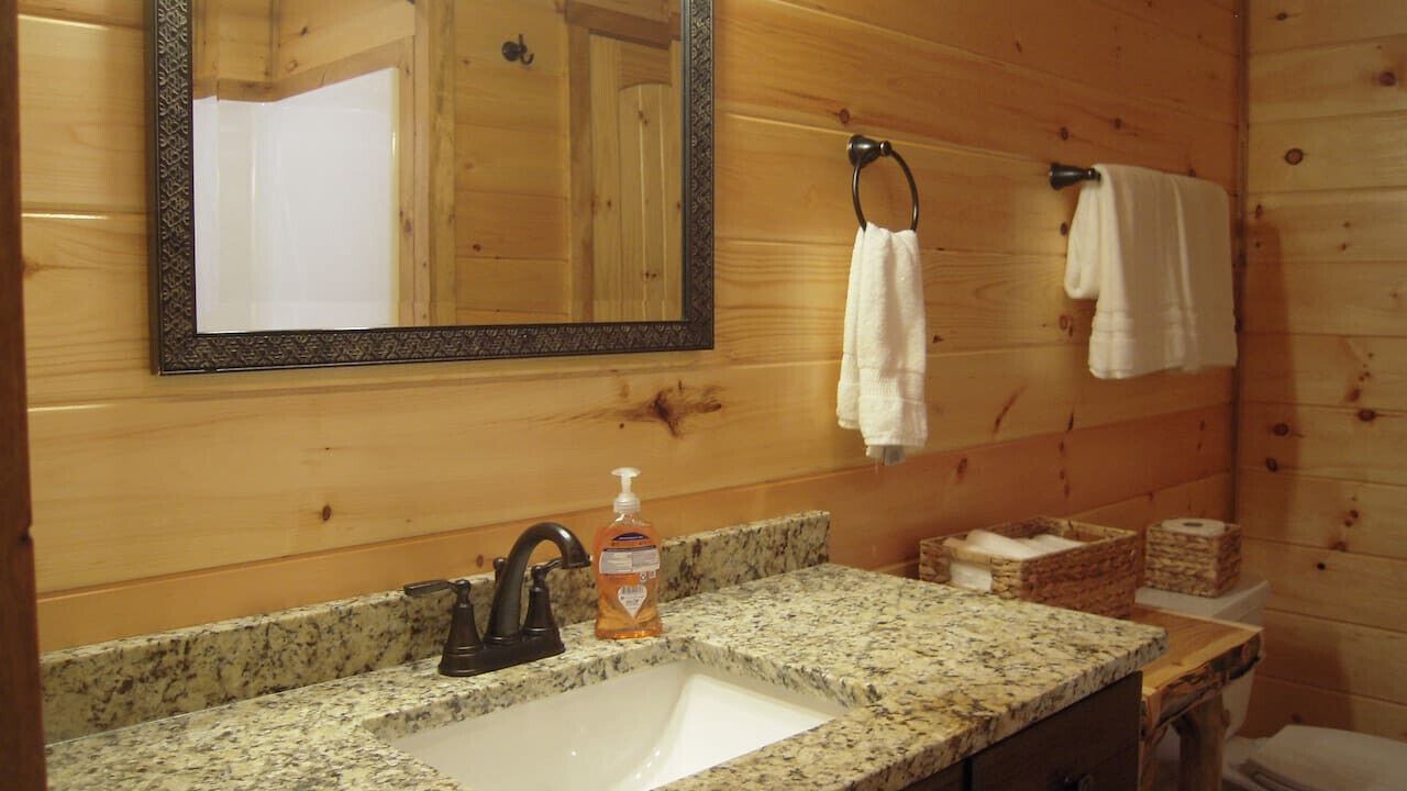 Photo of Bathroom in Cosby