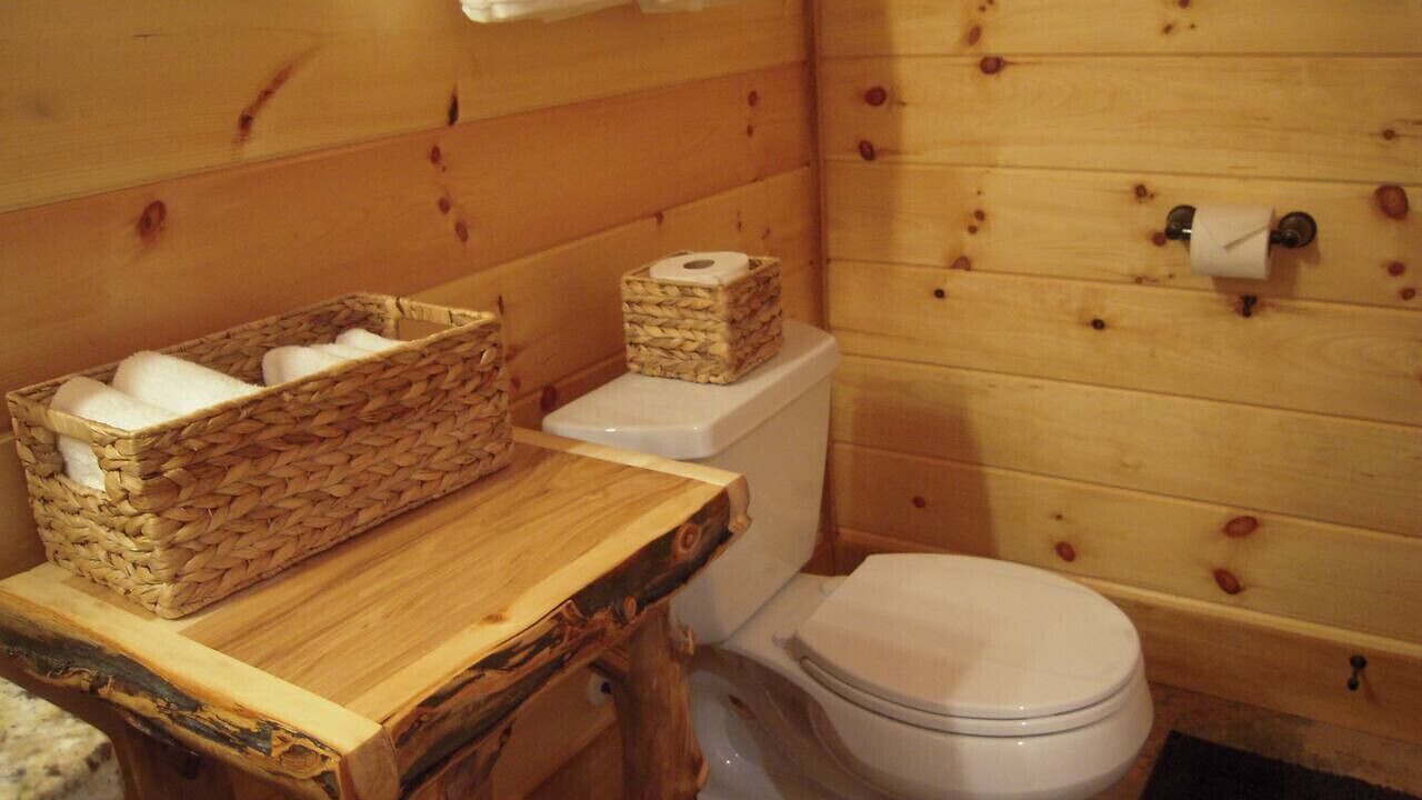 Photo of Bathroom in Cosby