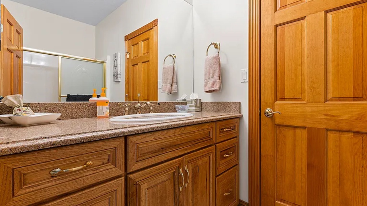 Photo of Bathroom in Cresco