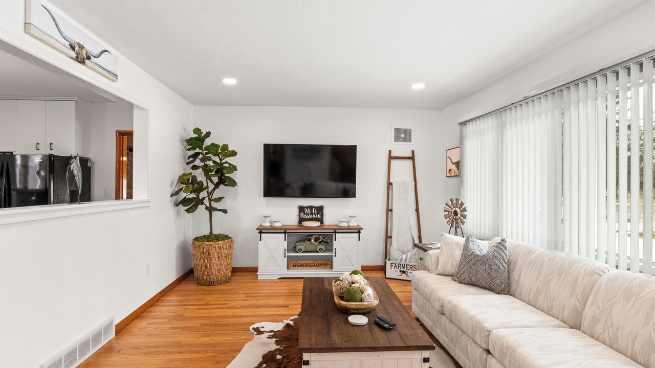 Photo of Livingroom in Palmyra