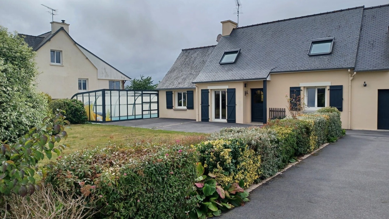 Photo of Outdoor in Pledeliac