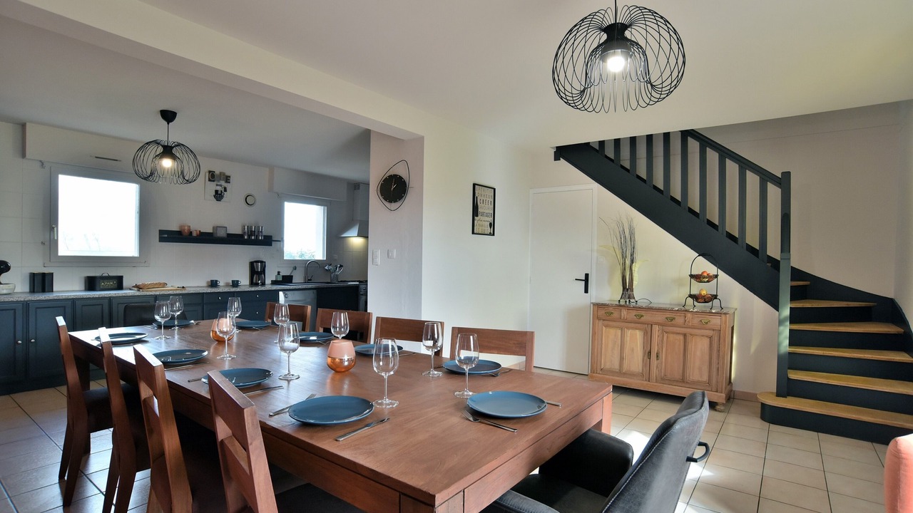 Photo of Others in Pledeliac