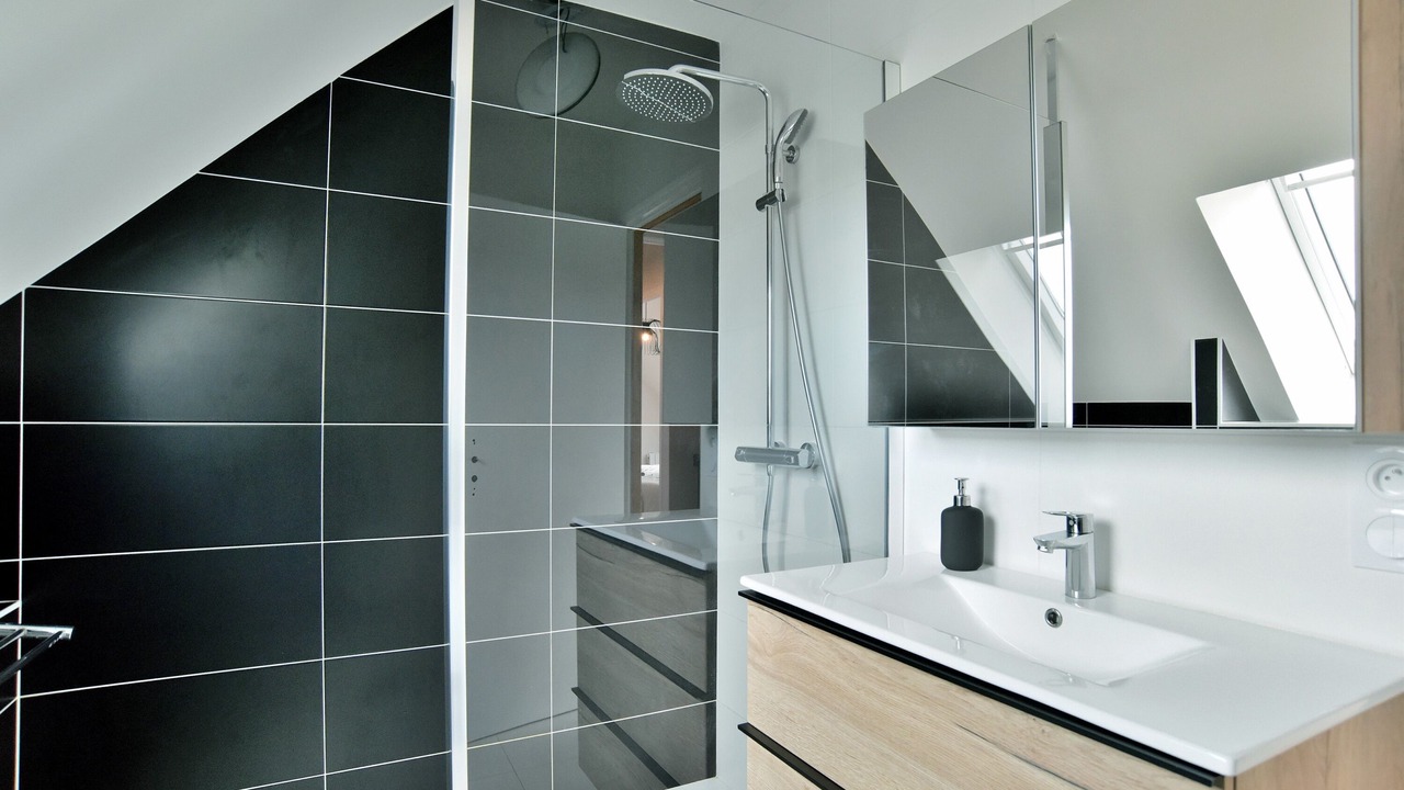 Photo of Bathroom in Pledeliac