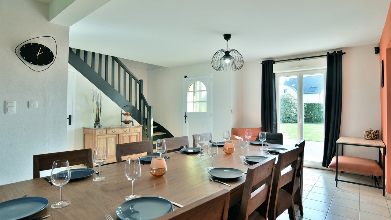 Photo of Others in Pledeliac