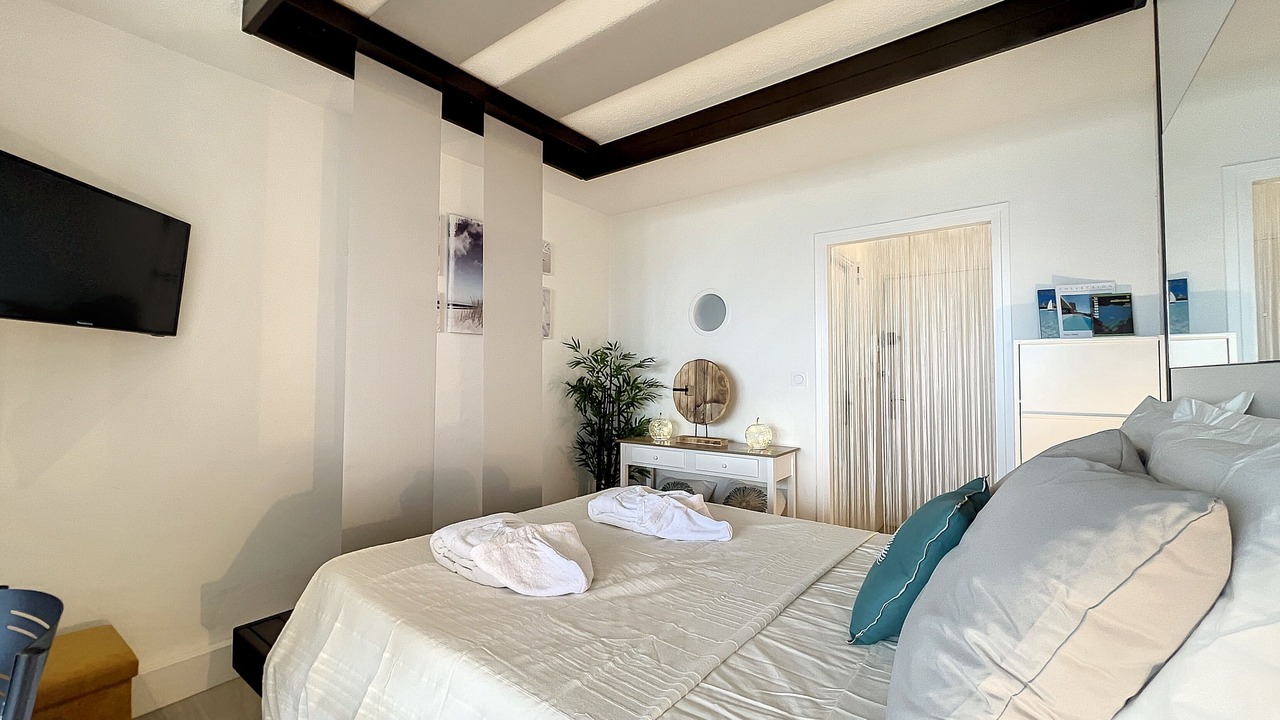 Photo of Bedroom in La Jetee