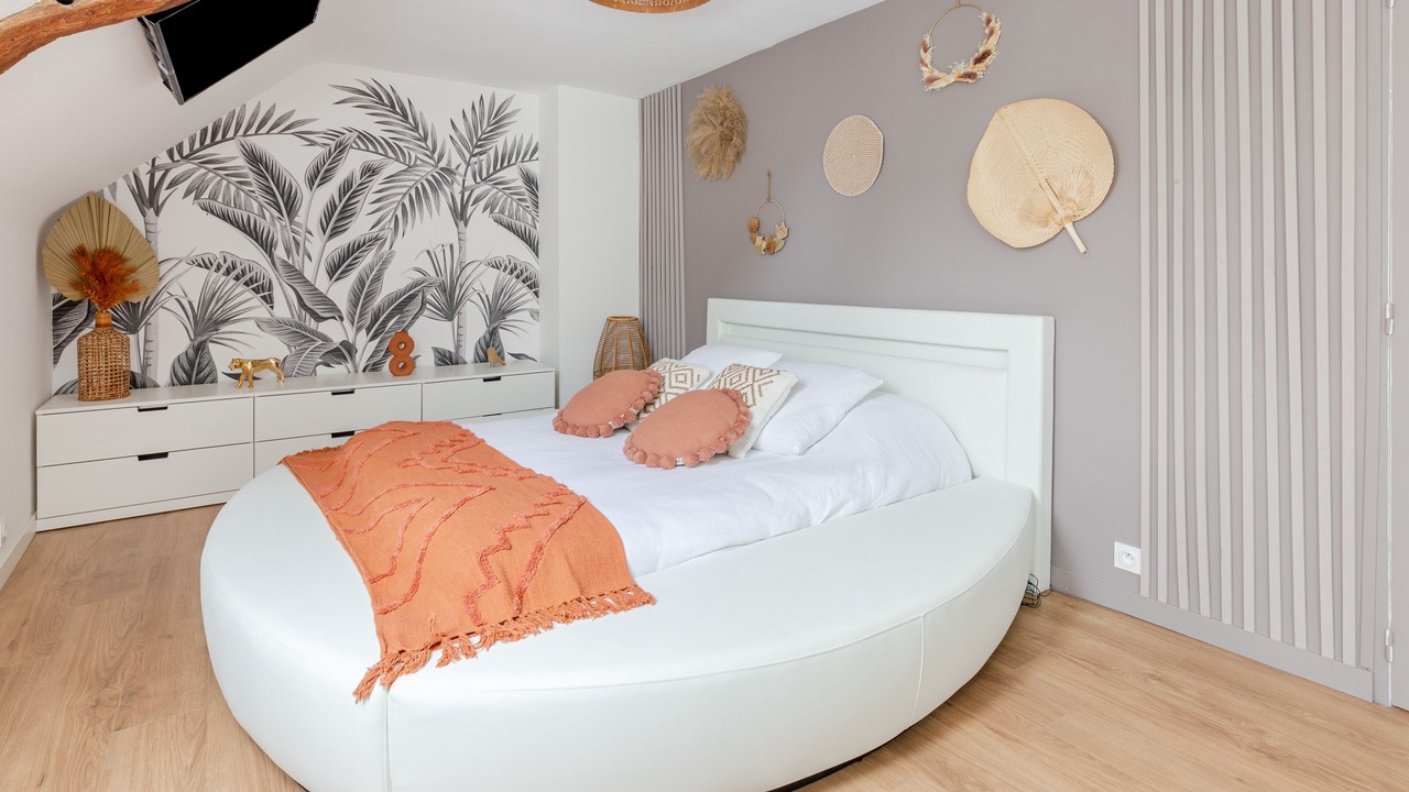 Photo of Bedroom in Saint-Meloir-des-Ondes