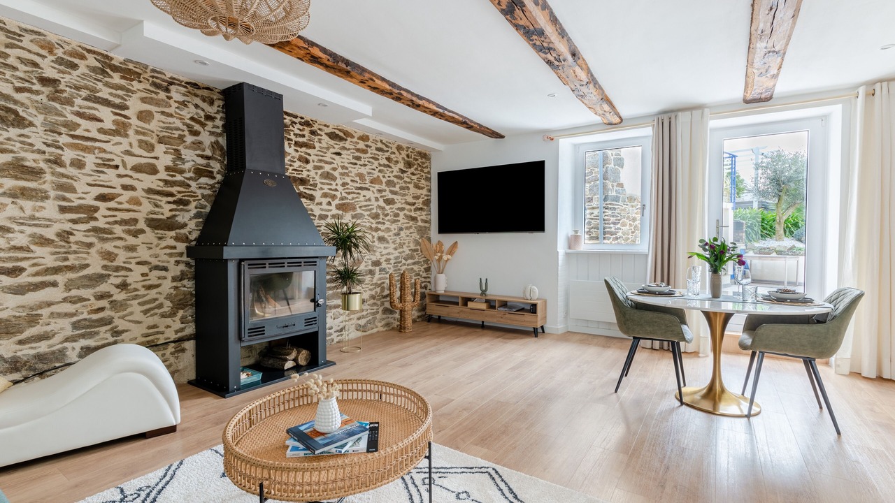 Photo of Livingroom in Saint-Meloir-des-Ondes