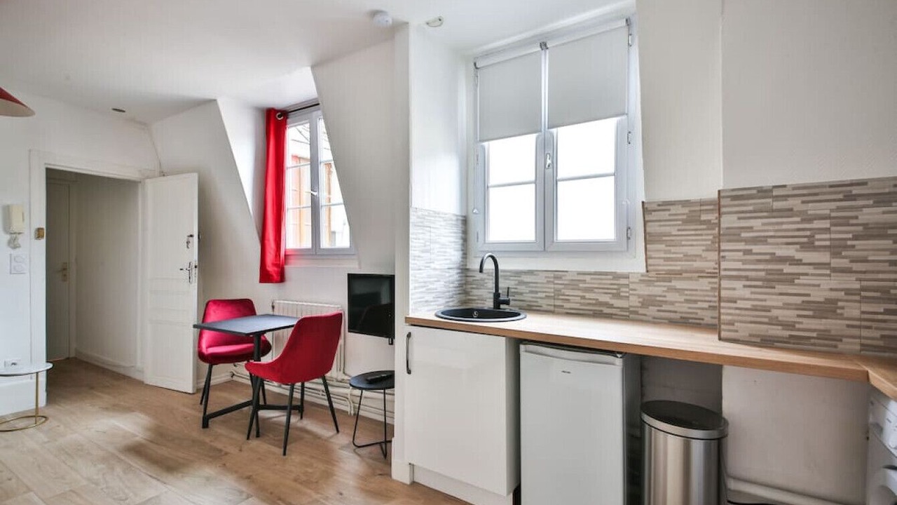 Photo of Others in Necker