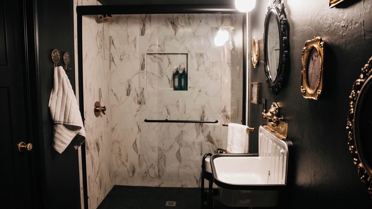 Photo of Bathroom in Norman