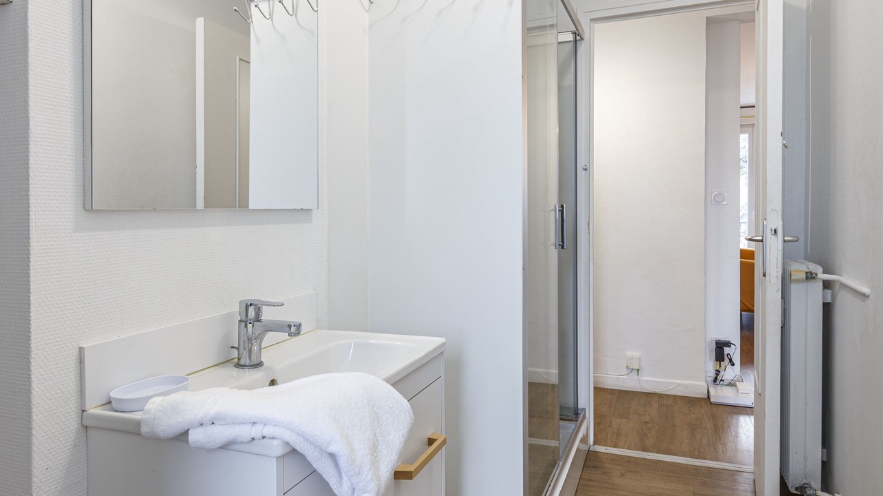 Photo of Bathroom in Laval