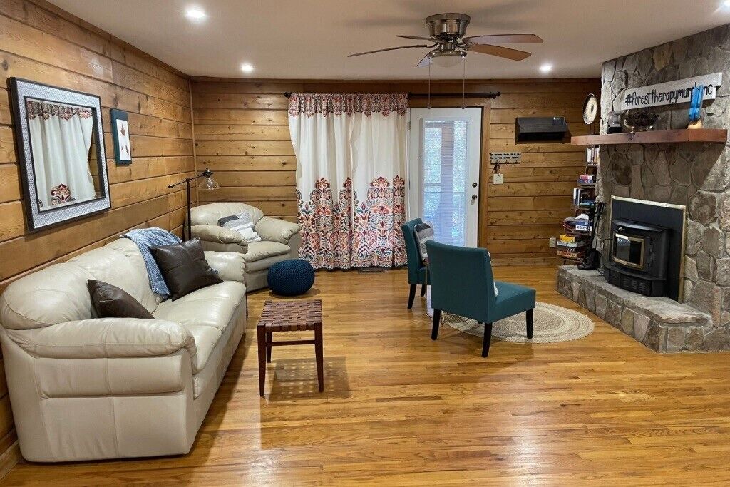Photo of Livingroom in Murphy